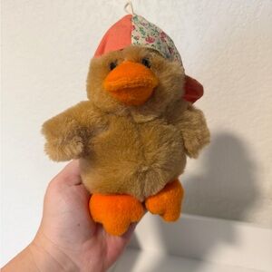 Commonwealth Vintage Duck Wearing Floral Hat Cute Small Plush Stuffed Animal
